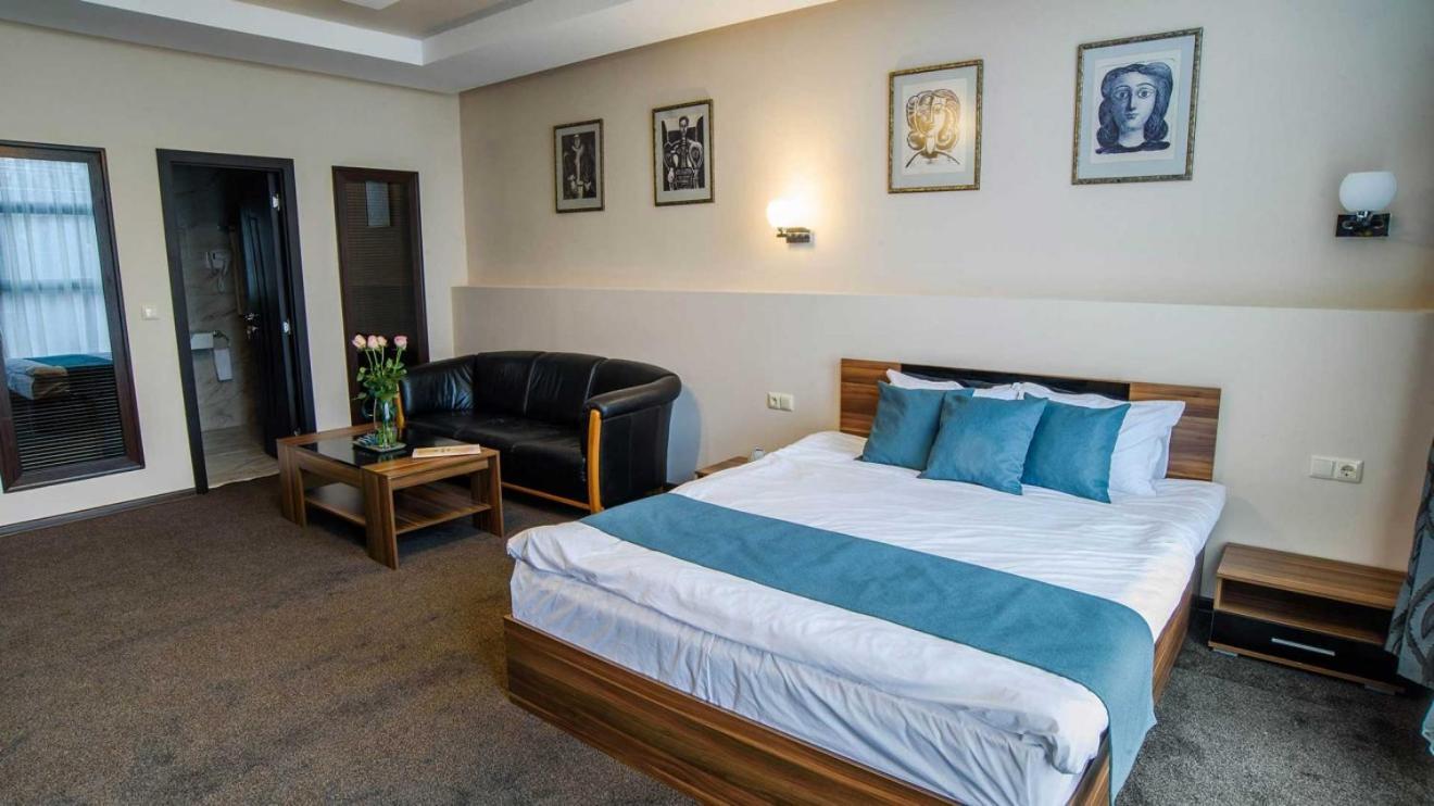 Park-Hotel Yambol المظهر الخارجي الصورة