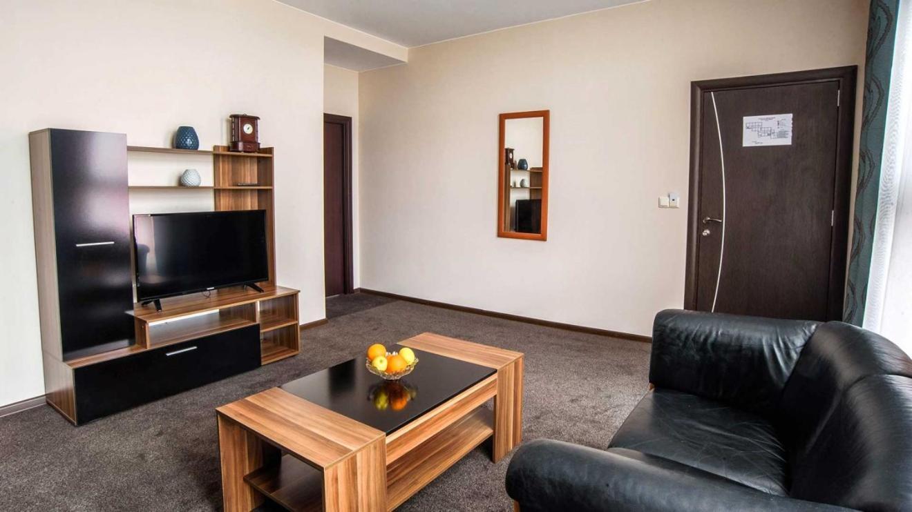 Park-Hotel Yambol المظهر الخارجي الصورة