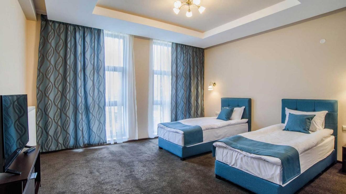 Park-Hotel Yambol المظهر الخارجي الصورة