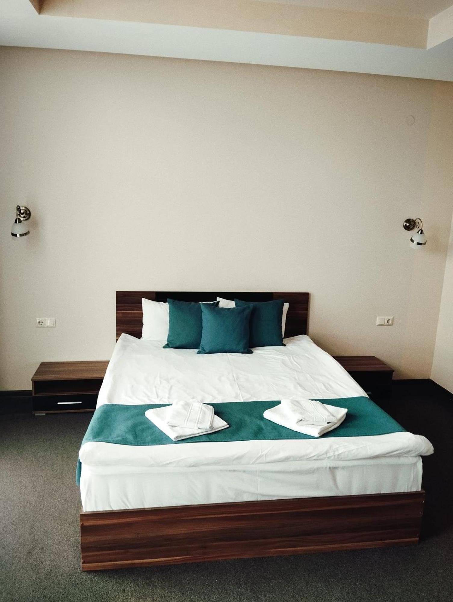 Park-Hotel Yambol المظهر الخارجي الصورة